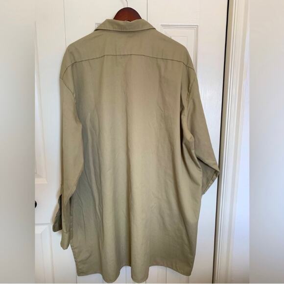 Dickies button down shirt EUC size 18-18.5 32/33. - Picture 2 of 6
